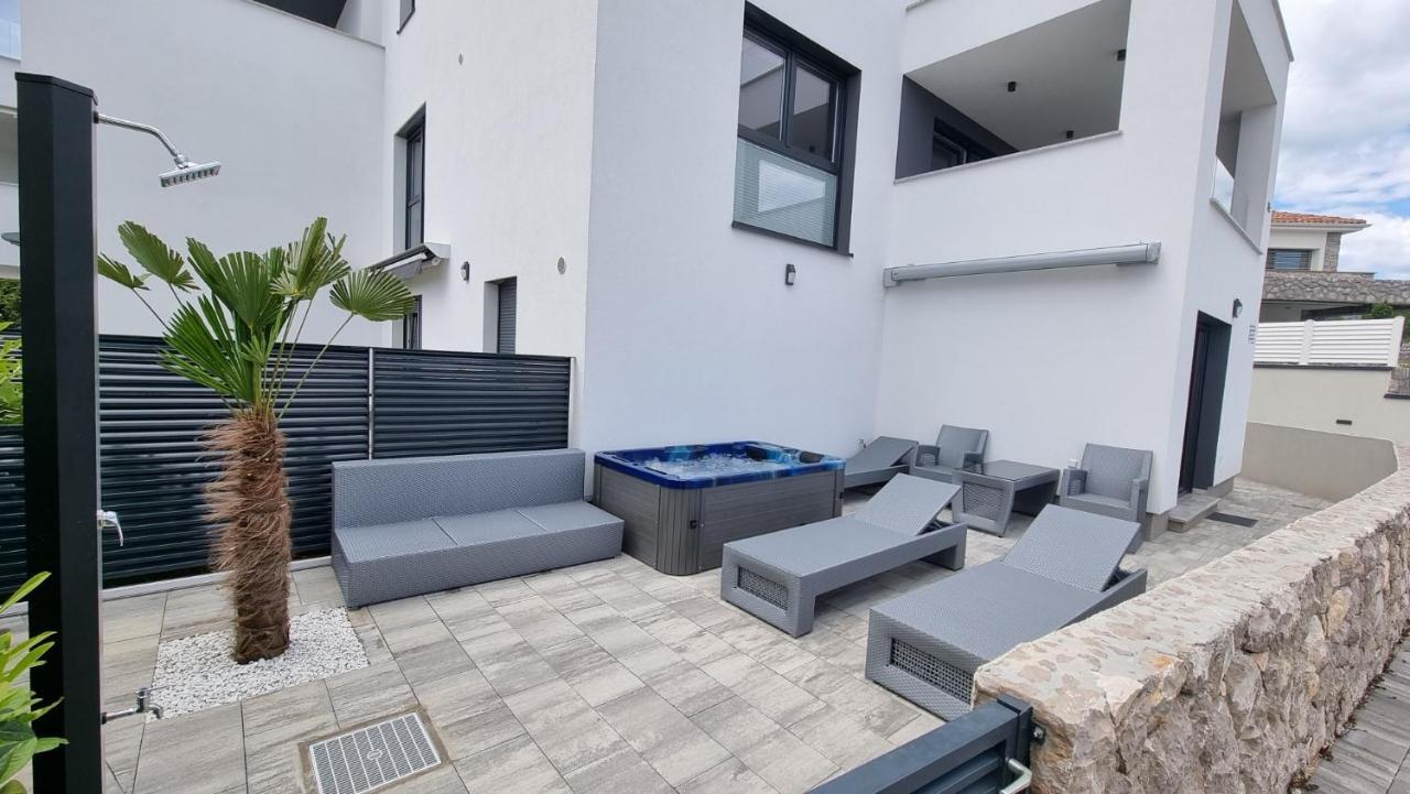 Bartol Luxury Apartments Krk Croatia, With Own Hot Tub - Whirlpool Krk Town Dış mekan fotoğraf