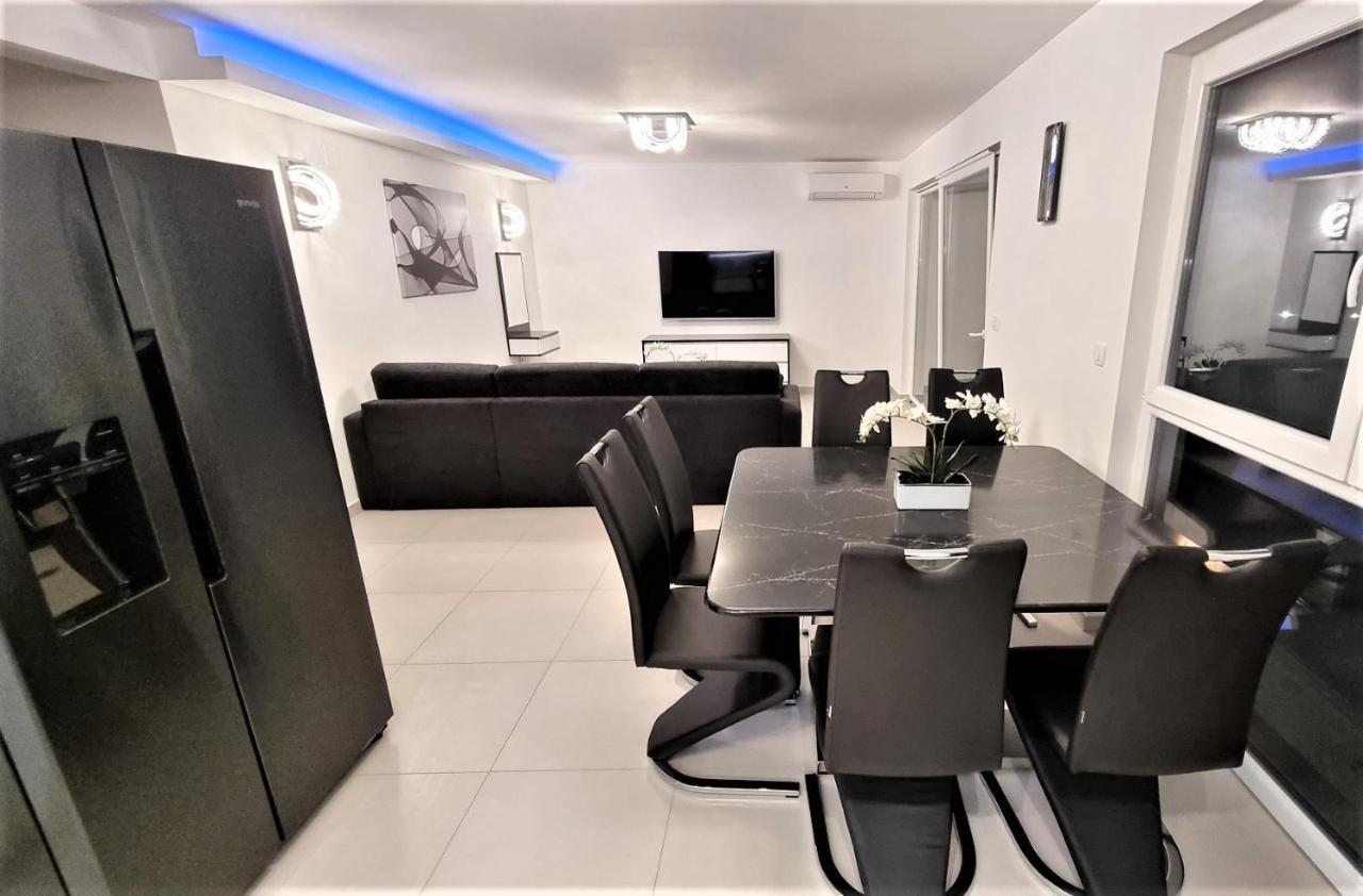 Bartol Luxury Apartments Krk Croatia, With Own Hot Tub - Whirlpool Krk Town Dış mekan fotoğraf