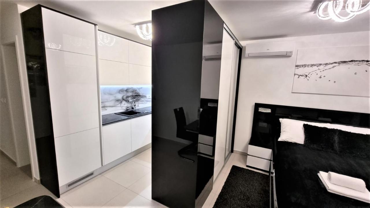 Bartol Luxury Apartments Krk Croatia, With Own Hot Tub - Whirlpool Krk Town Dış mekan fotoğraf