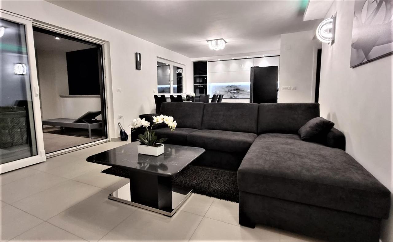 Bartol Luxury Apartments Krk Croatia, With Own Hot Tub - Whirlpool Krk Town Dış mekan fotoğraf