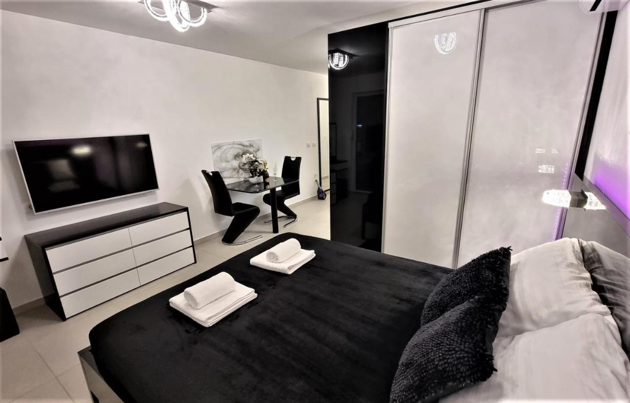 Bartol Luxury Apartments Krk Croatia, With Own Hot Tub - Whirlpool Krk Town Dış mekan fotoğraf