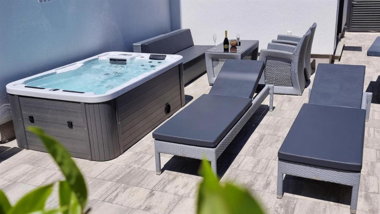 Bartol Luxury Apartments Krk Croatia, With Own Hot Tub - Whirlpool Krk Town Dış mekan fotoğraf